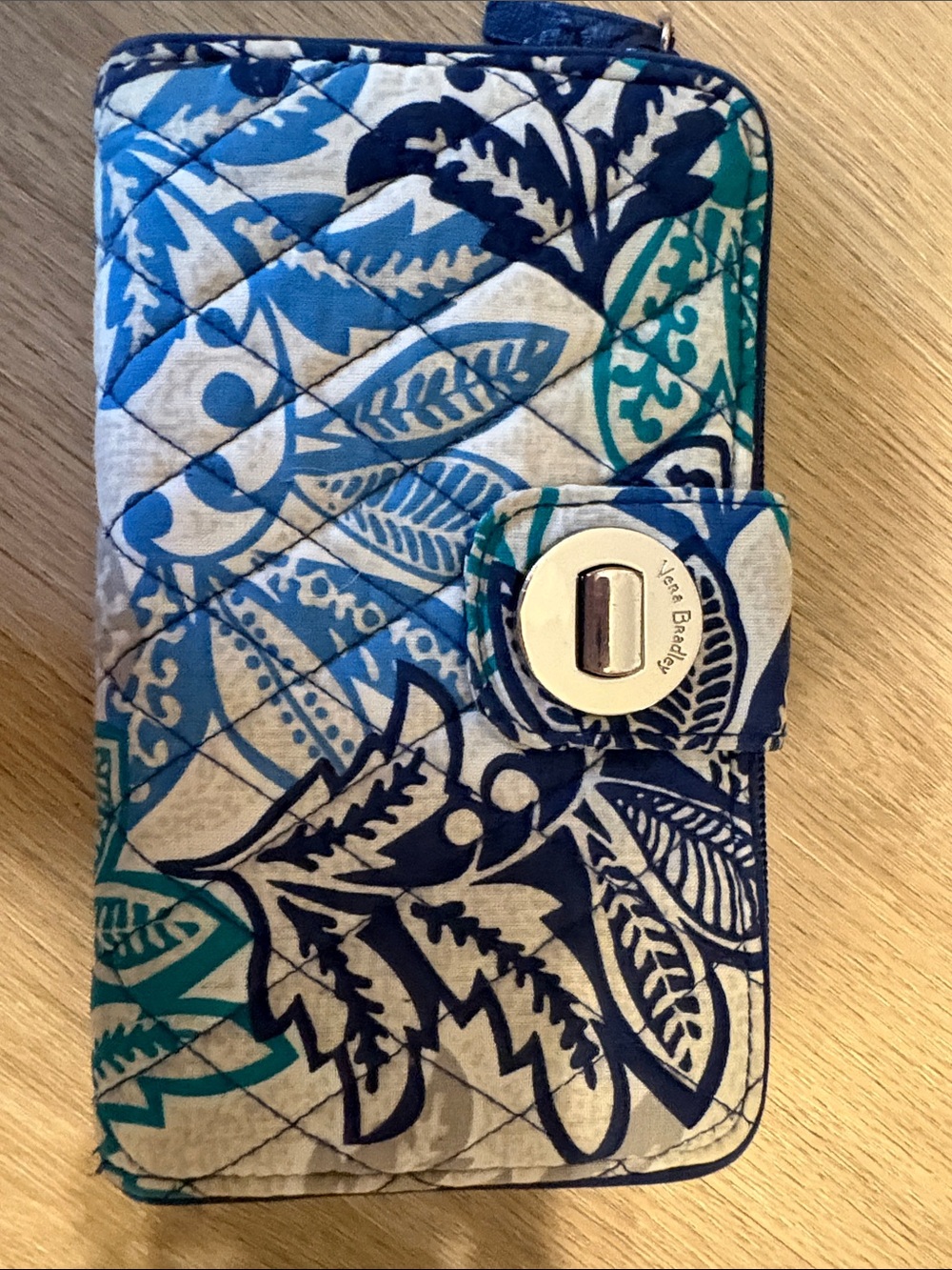 Vera Bradley Quilted Floral Cottagecore Preppy Wallet Case Blue & Teal Paisley